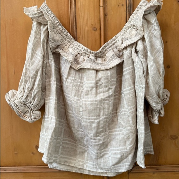 Stevie May Linen Cotton Blend Off-Shoulder Blouse - Cream - Picture 8 of 10